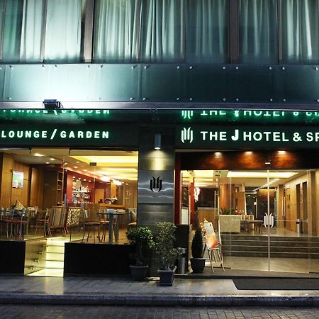 The J Hotel & Spa Beirut Exteriör bild