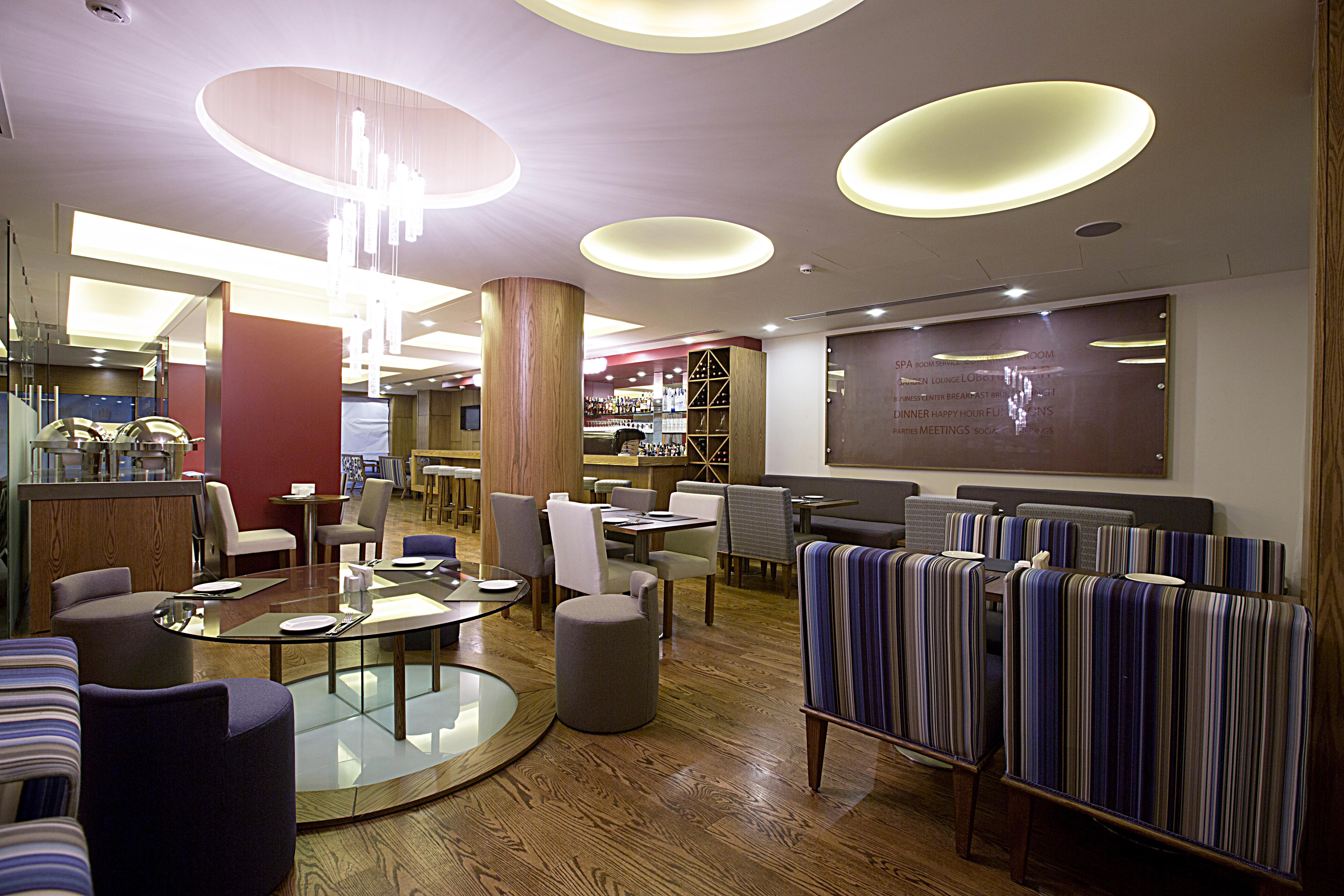 The J Hotel & Spa Beirut Exteriör bild