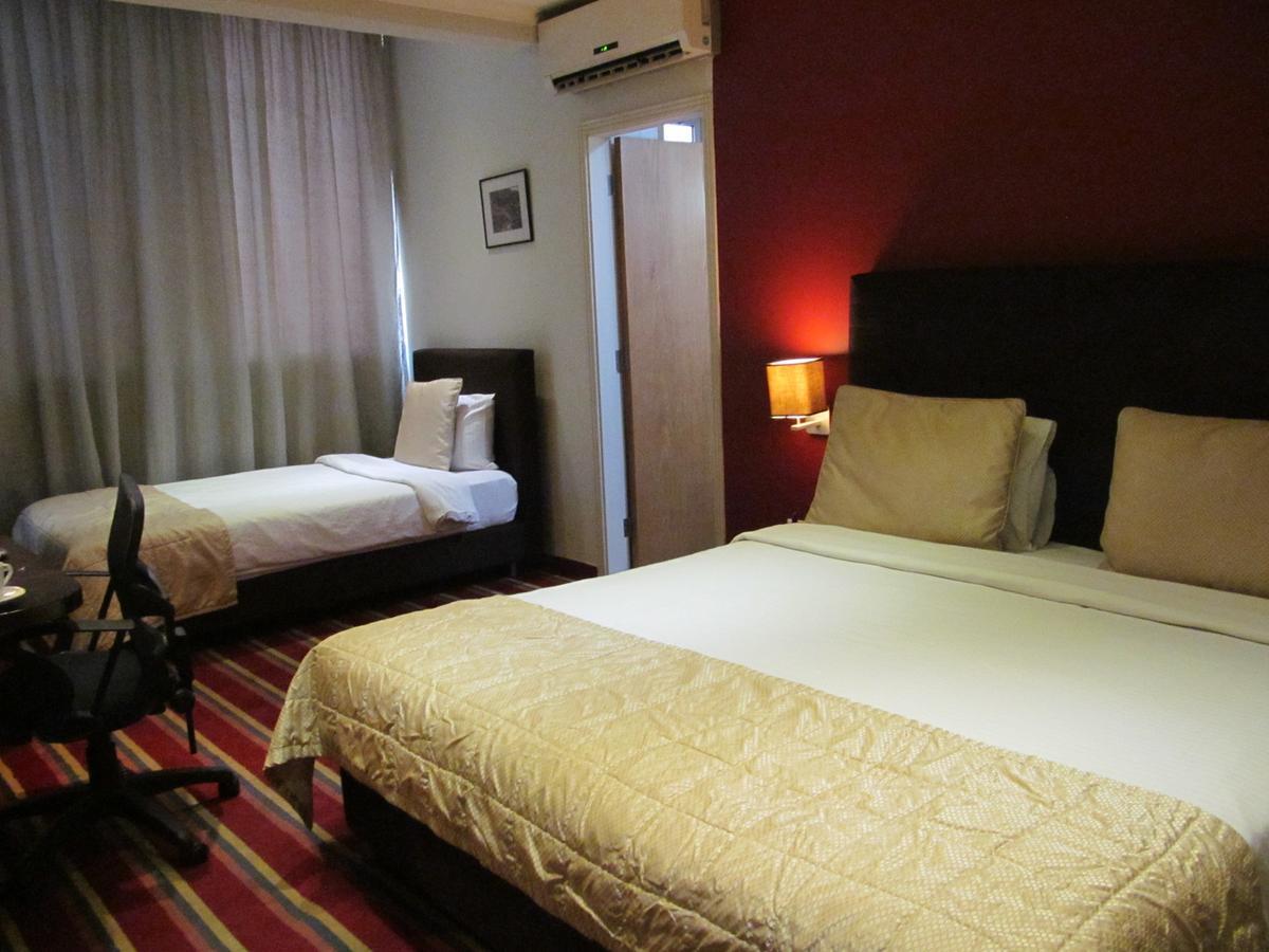 The J Hotel & Spa Beirut Exteriör bild