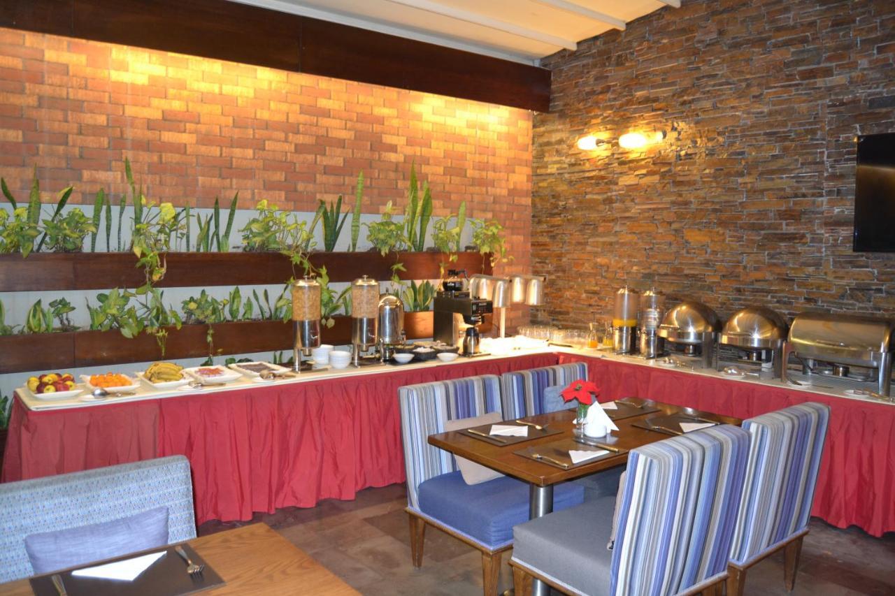 The J Hotel & Spa Beirut Exteriör bild