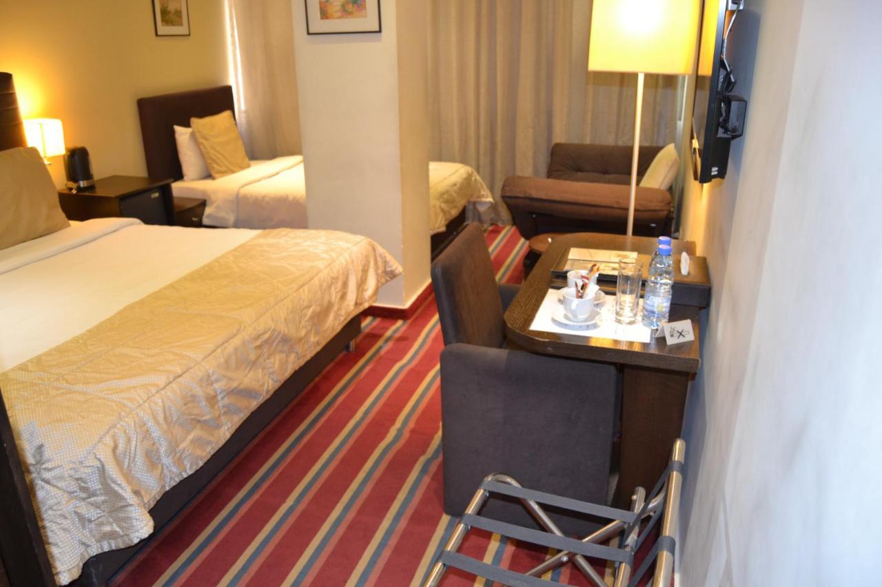 The J Hotel & Spa Beirut Exteriör bild