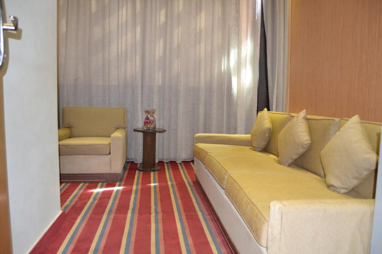 The J Hotel & Spa Beirut Exteriör bild