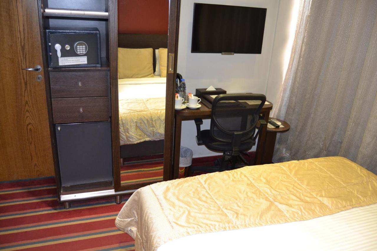 The J Hotel & Spa Beirut Exteriör bild