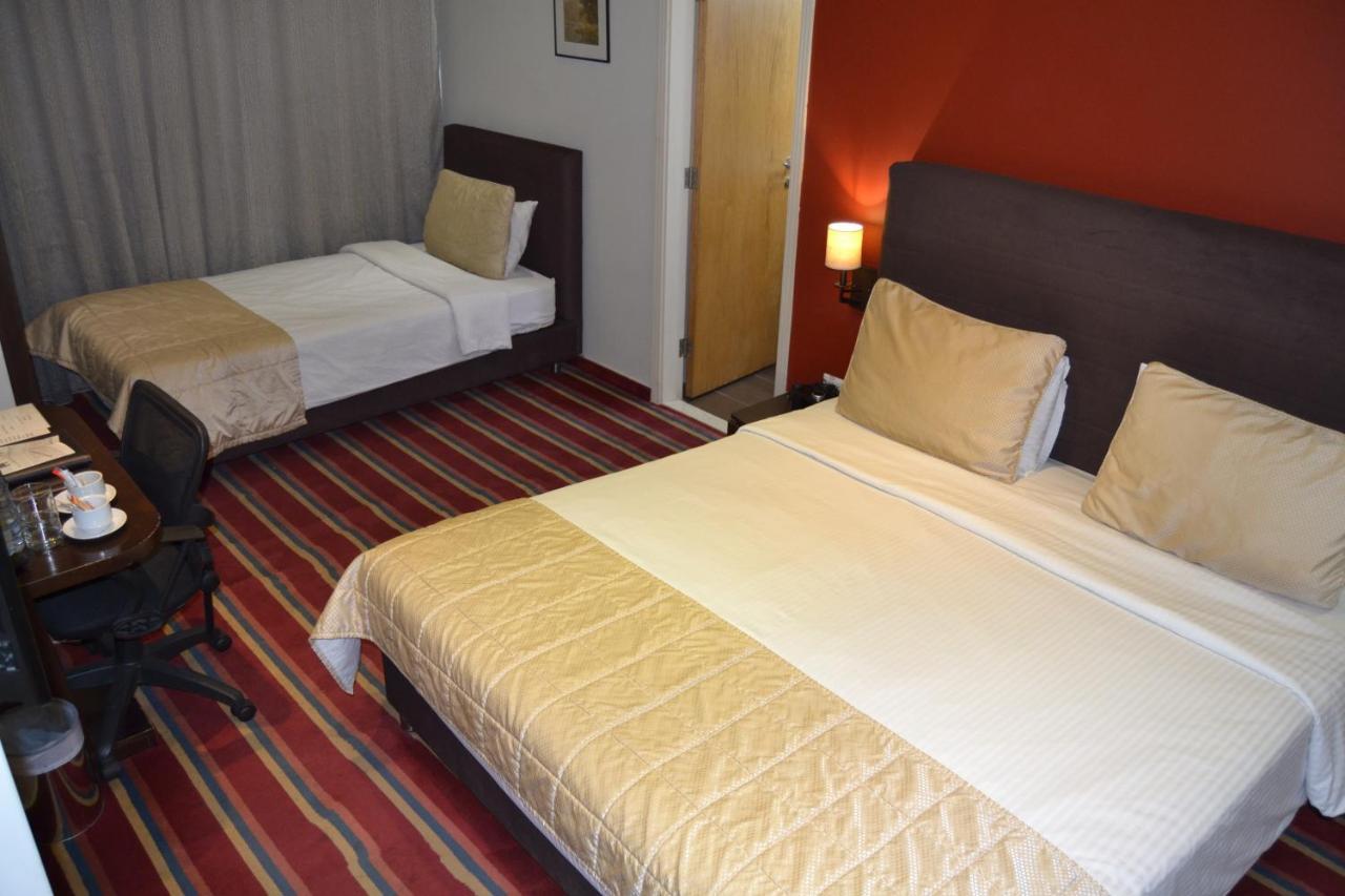 The J Hotel & Spa Beirut Exteriör bild