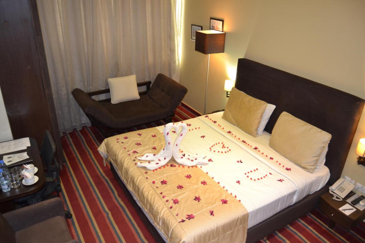 The J Hotel & Spa Beirut Exteriör bild